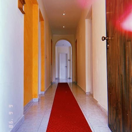 La Casa Del Giglio Hotel Albenga Buitenkant foto